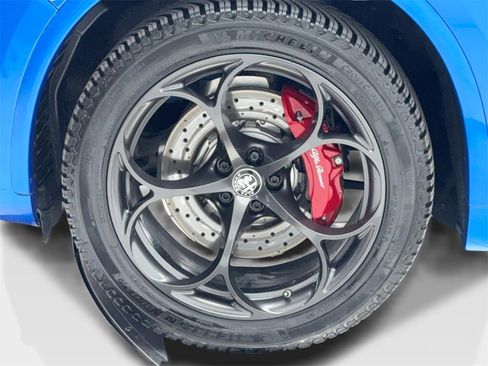 Used 2022 Alfa Romeo Stelvio Quadrifoglio w/ Active Assist Plus Package image 54