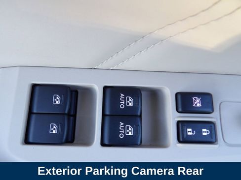 Used 2019 Subaru Outback 2.5i Limited w/ Popular Package #2 image 10