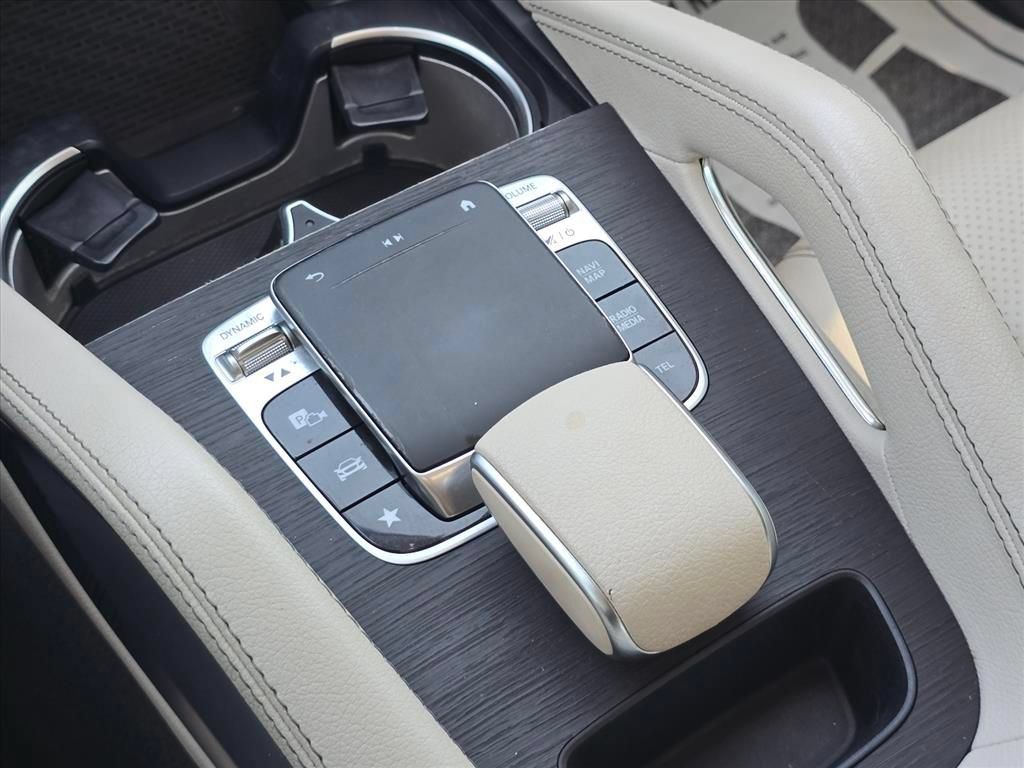 Used 2020 Mercedes-Benz GLE 350 4MATIC image 22