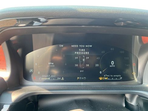 Used 2023 Lincoln Aviator Reserve w/ Equipment Group 201A AWD/4WD image 8