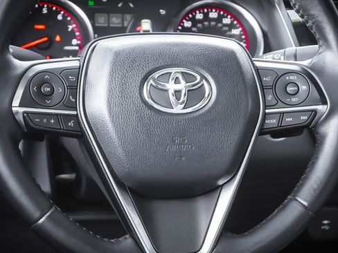 Used 2018 Toyota Camry XSE w/ Driver Assist Package FWD image 13