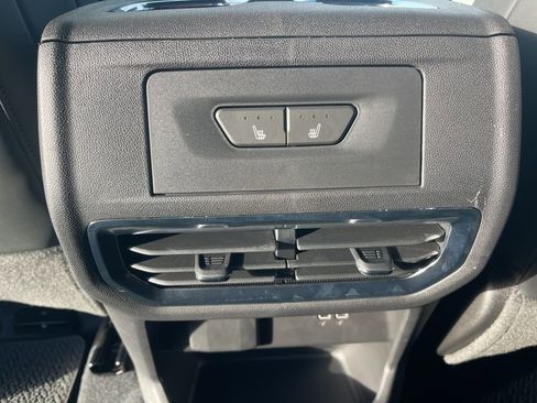 Used 2024 GMC Sierra EV Denali image 15