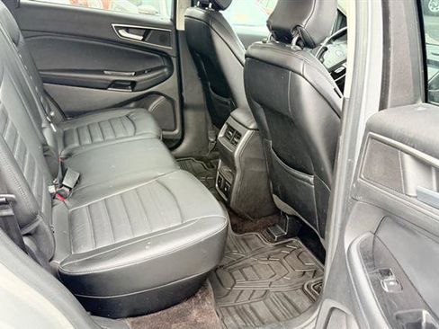 Used 2016 Ford Edge SEL w/ Equipment Group 201A AWD/4WD image 12