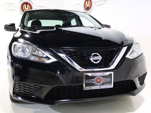 Used 2017 Nissan Sentra S image 19