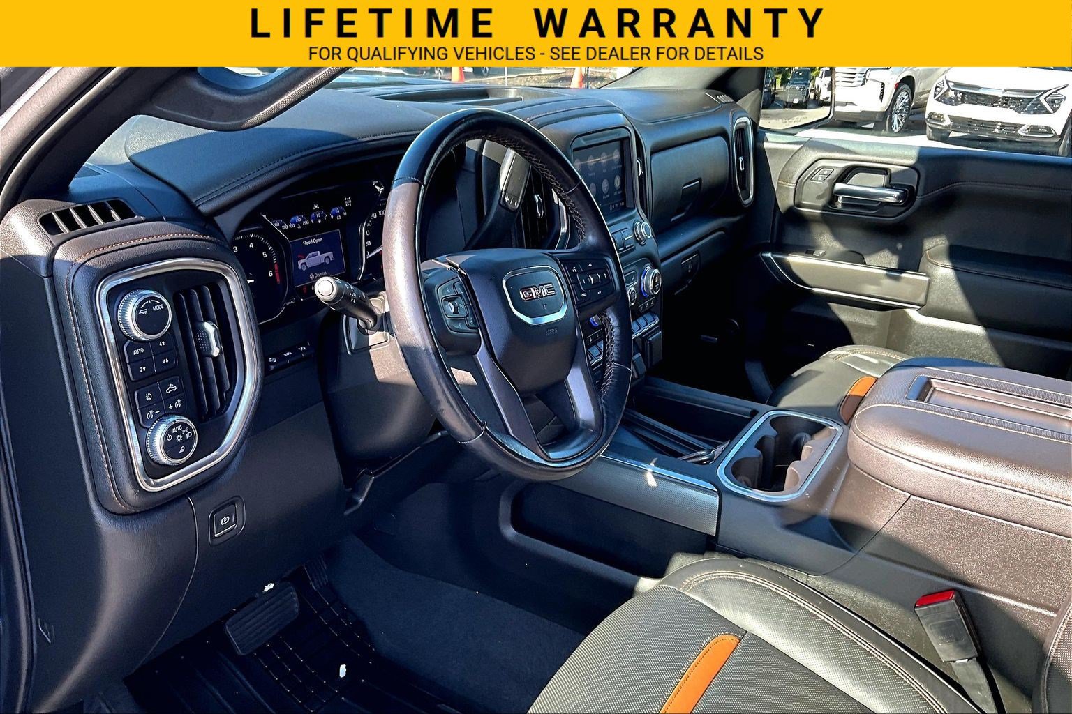 Certified 2022 GMC Sierra 1500 AT4 w/ AT4 Carbonpro Edition AWD/4WD image 14