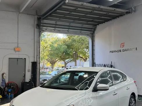 Used 2014 Nissan Sentra S FWD image 2
