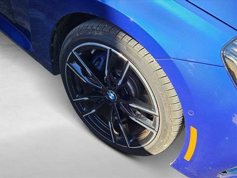 Used 2025 BMW M240i xDrive Coupe w/ Premium Package image 5