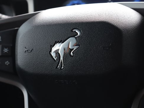 Used 2025 Ford Bronco Outer Banks image 26