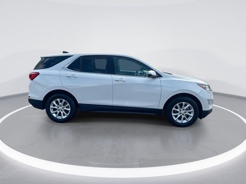 Used 2018 Chevrolet Equinox LT FWD image 10