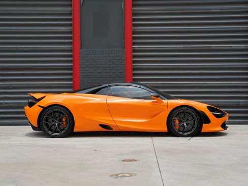 Used 2022 McLaren 720S Performance RWD image 20
