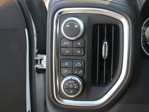Used 2019 GMC Sierra 1500 AT4 w/ AT4 Premium Package AWD/4WD image 33