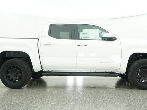 Used 2026 Toyota Tacoma SR5 RWD image 27