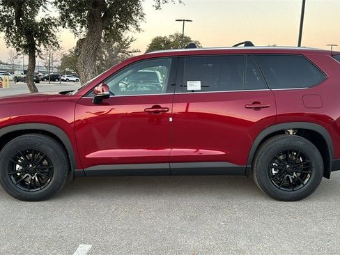 New 2026 Toyota Grand Highlander XLE image 4