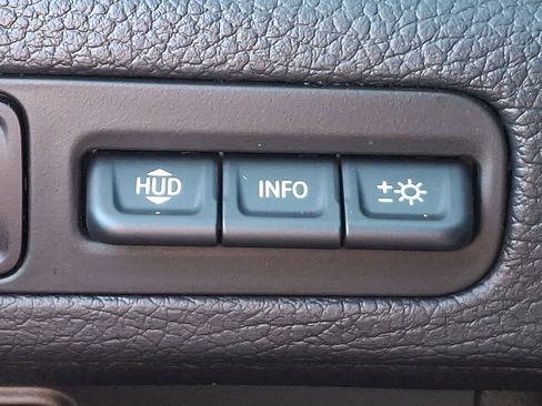 Used 2021 GMC Yukon XL Denali w/ Denali Premium Package image 24