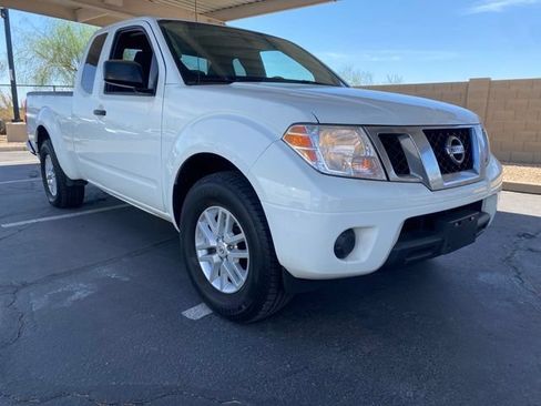 Used 2019 Nissan Frontier SV RWD image 4
