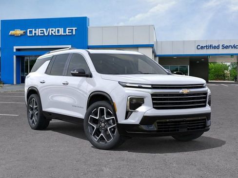 New 2026 Chevrolet Traverse High Country w/ LPO, Floor Liner Package FWD image 7