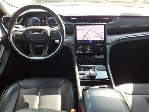 Used 2023 Jeep Grand Cherokee L Limited image 8