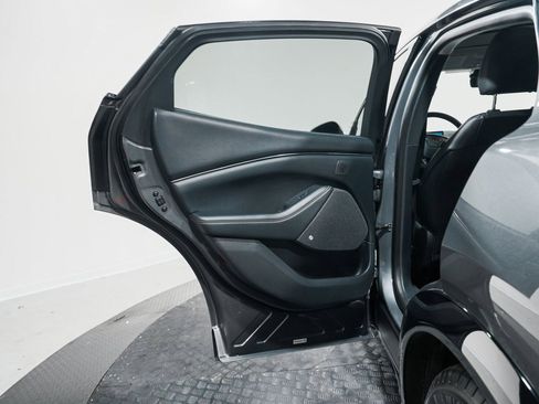 Used 2021 Ford Mustang Mach-E Premium image 13