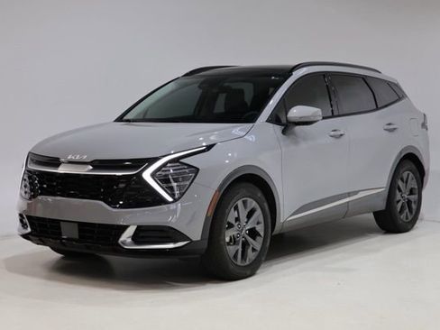 Used 2024 Kia Sportage SX image 3