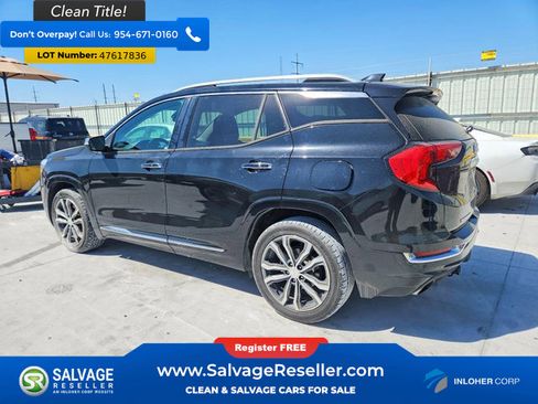 Used 2018 GMC Terrain Denali w/ Driver Alert Package II FWD image 3