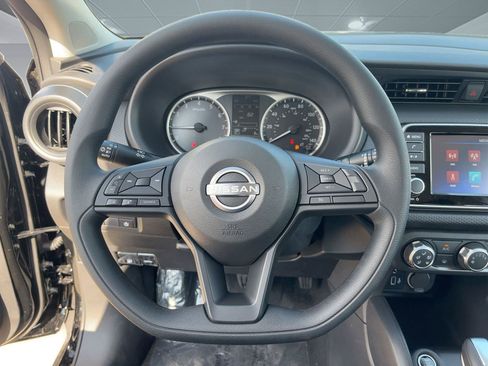 New 2025 Nissan Kicks Play S image 16