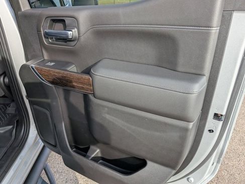 Used 2019 GMC Sierra 1500 SLE image 7