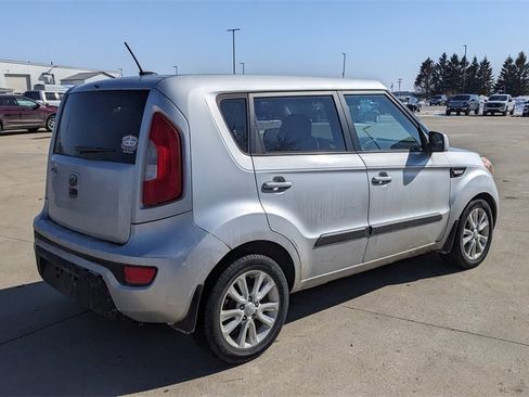 Used 2013 Kia Soul image 3