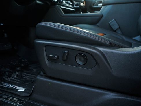 New 2026 GMC Sierra 1500 AT4 w/ Technology Package image 18