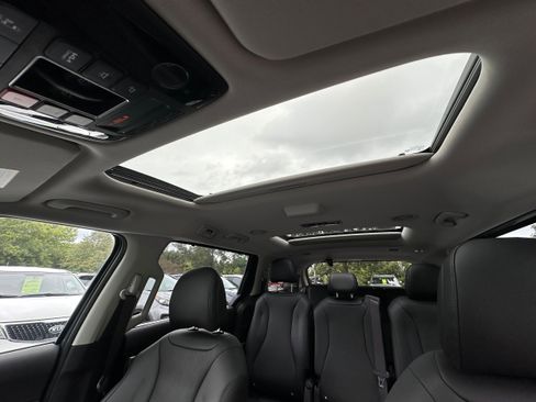 New 2026 Kia Carnival SX w/ SX Dark Edition Package image 45