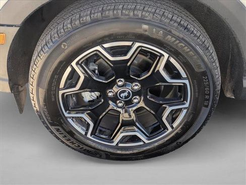 Used 2025 Ford Bronco Sport Outer Banks image 9