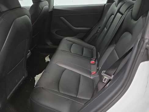 Used 2023 Tesla Model 3 Standard Range image 4