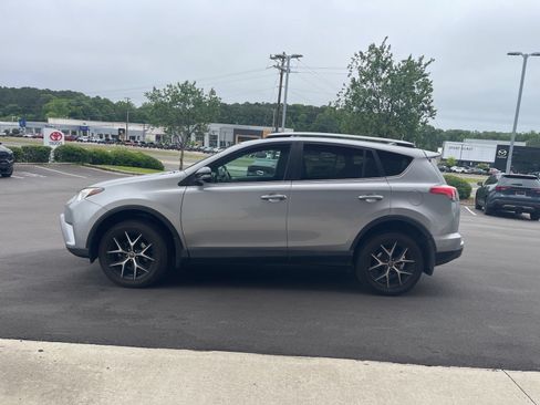 Used 2017 Toyota RAV4 SE AWD/4WD image 20