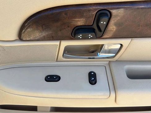 Used 2007 Mercury Grand Marquis LS image 23