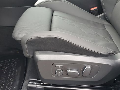 New 2026 BMW X3 xDrive30 w/ Premium Package image 10