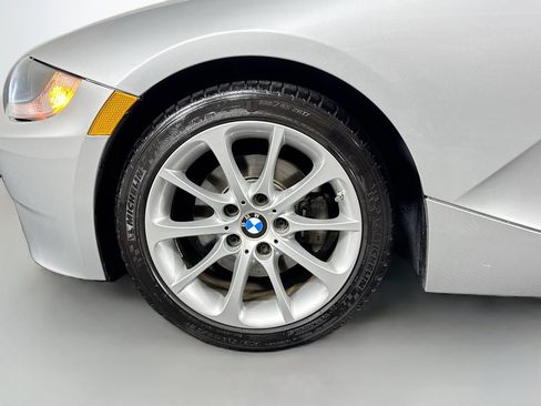Used 2007 BMW Z4 3.0i image 28