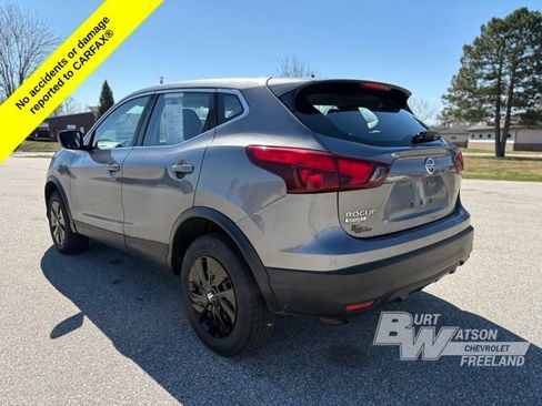 Used 2019 Nissan Rogue Sport S image 4