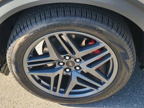 New 2026 Ford Explorer ST w/ Sun And Sound Package image 6