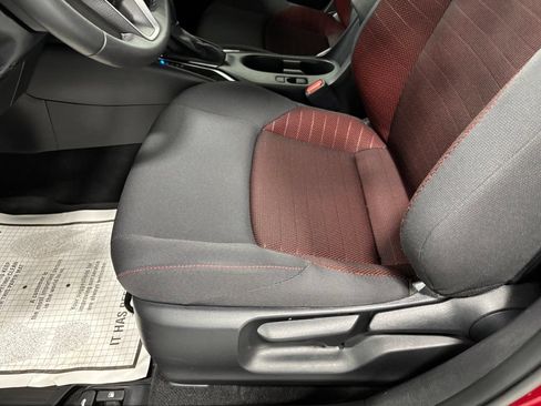Used 2026 Toyota Corolla SE FWD image 13