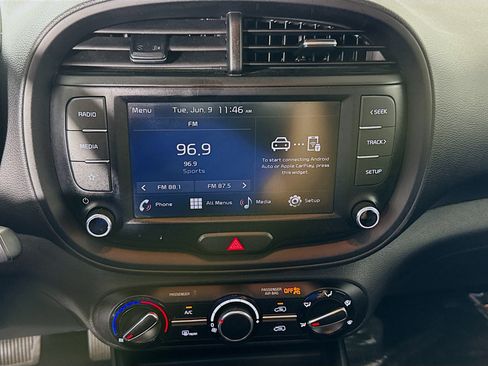 Used 2024 Kia Soul LX w/ Option Group 015 FWD image 18