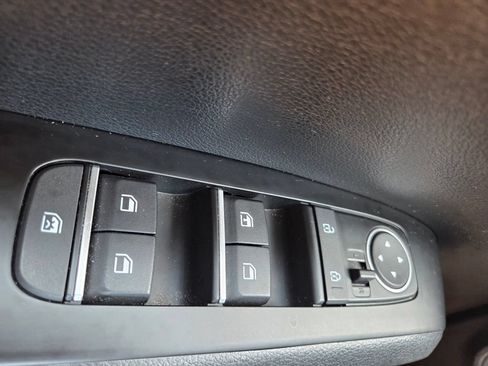 Used 2025 Kia Soul LX w/ LX Technology Package FWD image 20