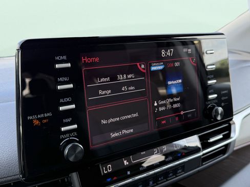 Used 2024 Toyota Sienna LE image 80