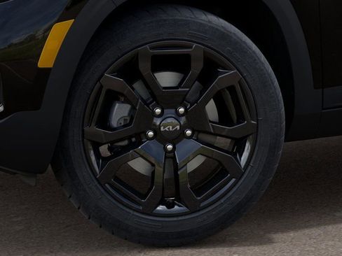 New 2025 Kia Seltos X-Line image 9