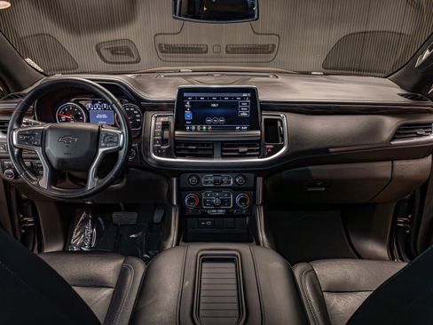 Used 2021 Chevrolet Suburban Z71 w/ Z71 Off-Road Package image 15
