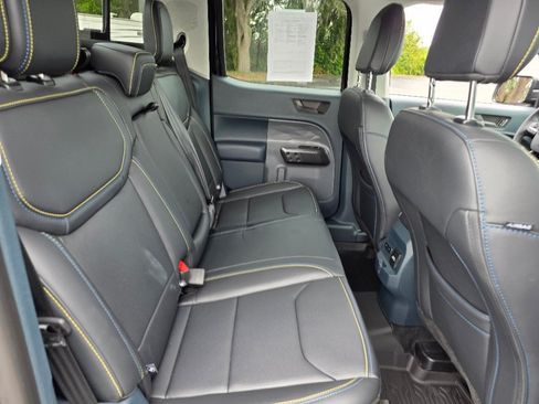 Used 2025 Ford Maverick Lobo AWD/4WD image 16