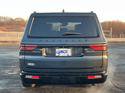 Used 2023 Jeep Wagoneer Series II w/ Convenience Group I