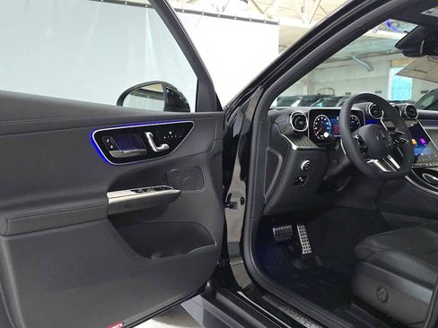 New 2026 Mercedes-Benz GLC 300 4MATIC image 19