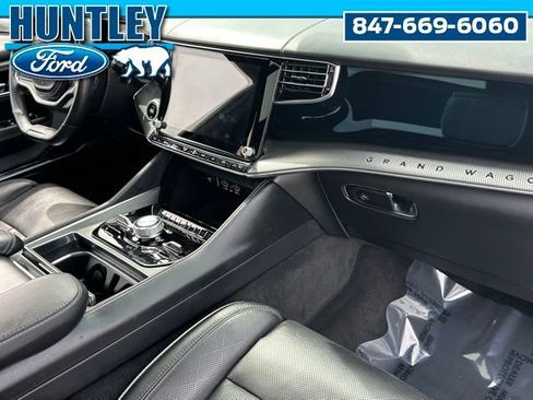 Used 2022 Jeep Grand Wagoneer Series II AWD/4WD image 10