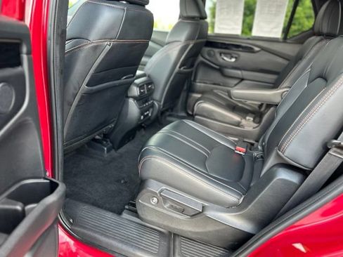 Used 2023 Honda Pilot TrailSport image 28
