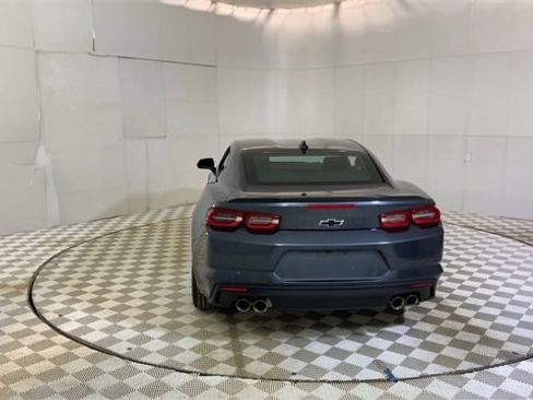 Used 2023 Chevrolet Camaro LT w/ Technology Package image 7