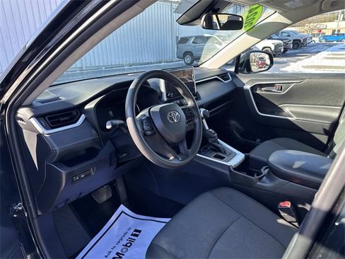 Used 2024 Toyota RAV4 XLE image 12